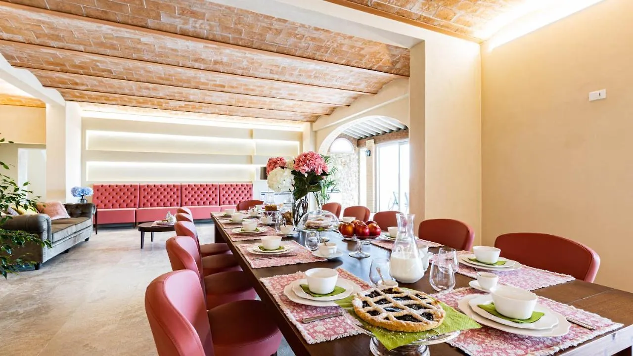 Il Poggiarellone 18, Emma Villas Volterra