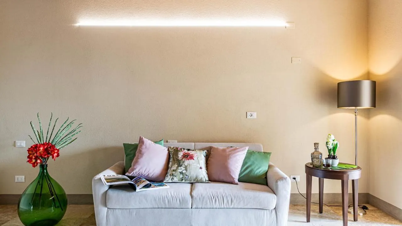 Villa Il Poggiarellone 18 Volterra Italia